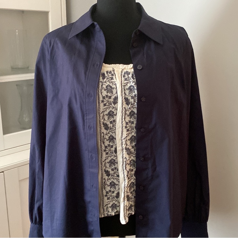 Tory Burch. NWOT.